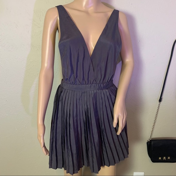 Forever 21 Pleated Open Back Dress - Picture 2 of 4